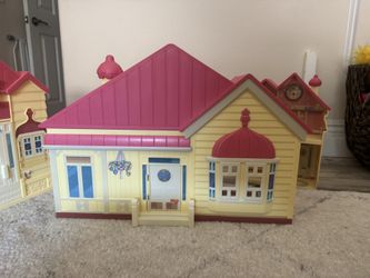 Bluey houses