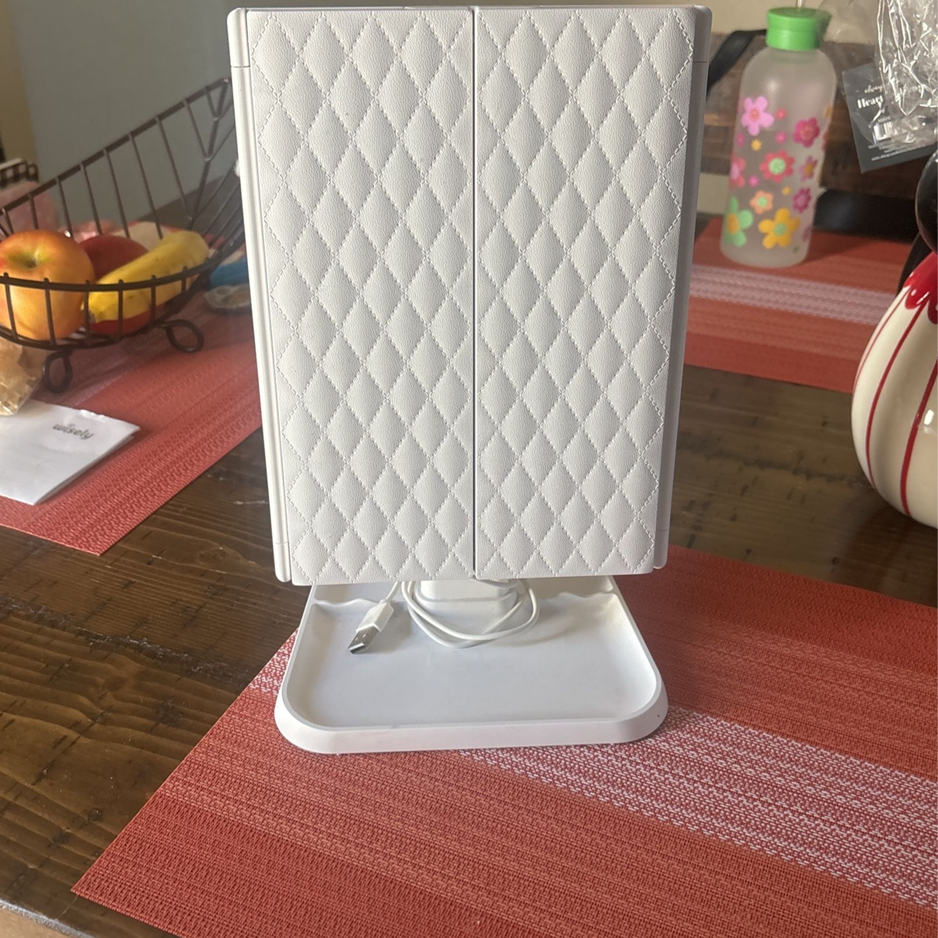 Makeup Mirror Mini Vanity With Lights 