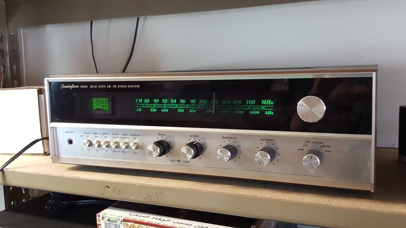 Vintage Soundcraftsmen 2000A receiver WORKS