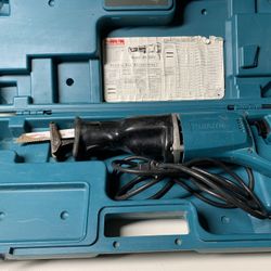 Makita Jr 3000v