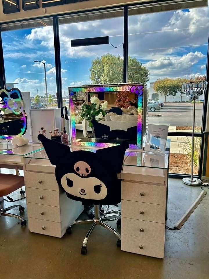 White Hello Kitty Vanity Set