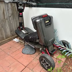 MOVING LIFE SCOOTER $200 OBO