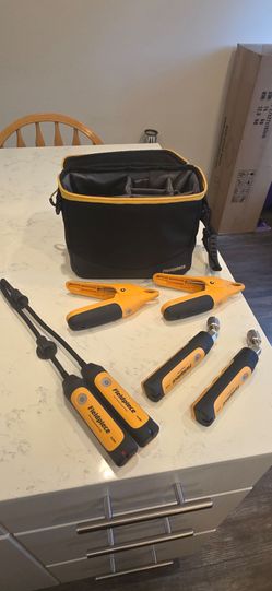 Fieldpiece temp/pressure probes w/ psychromiters