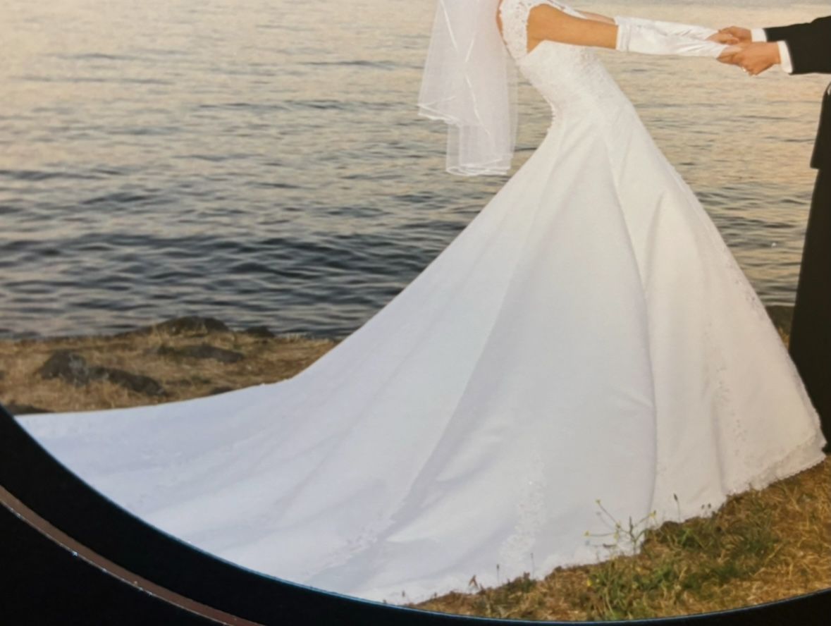 Wedding Dress For Sale 