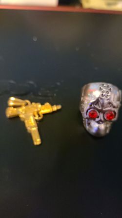 Uzi Necklsce Pendant with High Quality Skull Ring red eyes - jewelry combo