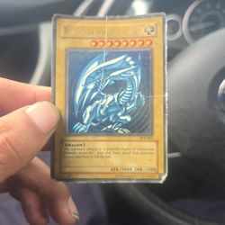 Blue Eyes White Dragon 