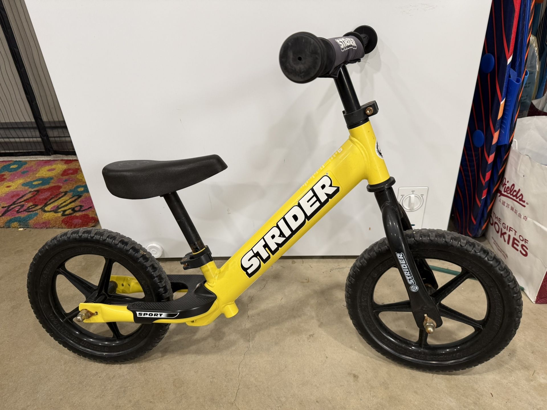 Strider 12” Sport Bike, Yellow