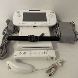 Nintendo Wii U Console WUP-001(02) 8GB White W/ Gamepad, Sensor, Cords, Etc
