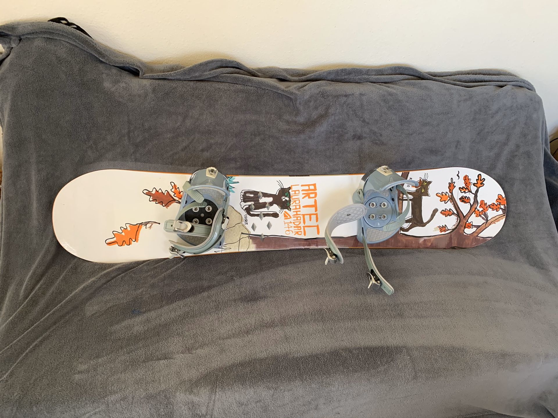 Artec laurahadar 146 women’s killer spirit cat snowboard and bindings