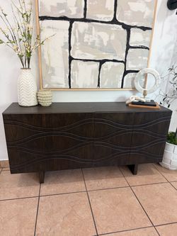 Wood 4-Door storage credenza / sideboard