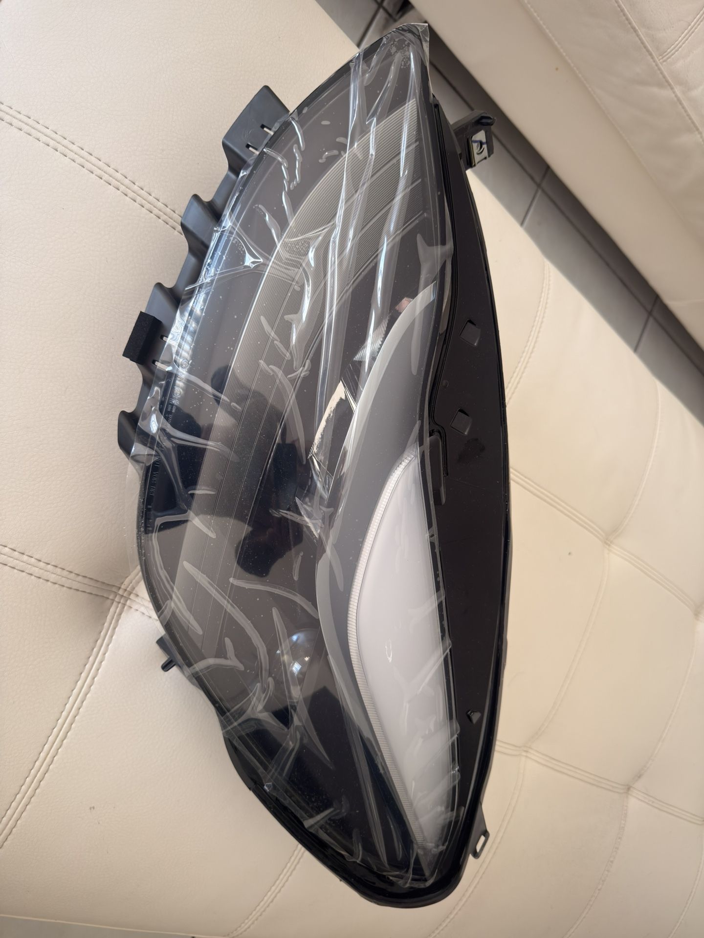 NEW Tesla Model 3/Y 2021-2024 Left Headlight OEM 1514952-00-E Driver Side Matrix LED – Fits BOTH Models!”