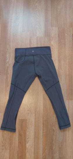 Lululemon short leggins small size 4