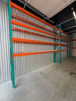 Pallet Racks/ shelving