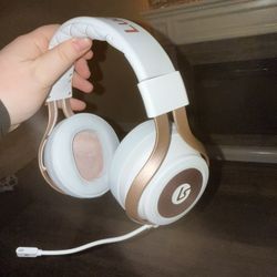 Wireless Gaming Headphones 