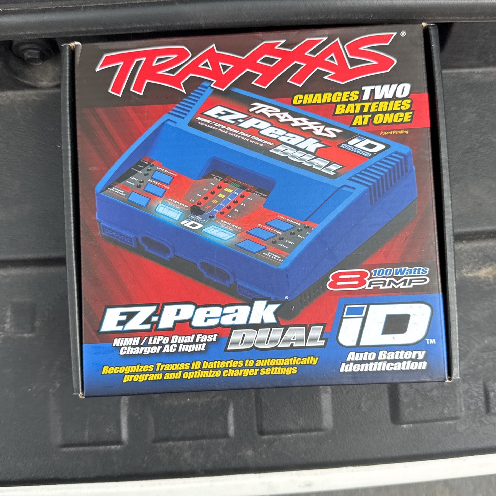 Traxxis Charger