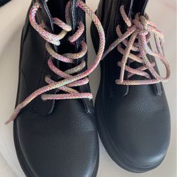 Pre-owned Girls Boot Size 3 Art Class Collection 
