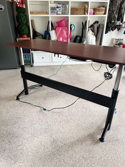 Vertdesk Electric Sit Stand Desk 30”x 72”