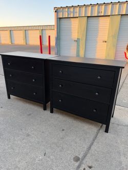 Two Dresser ikea Hemnes