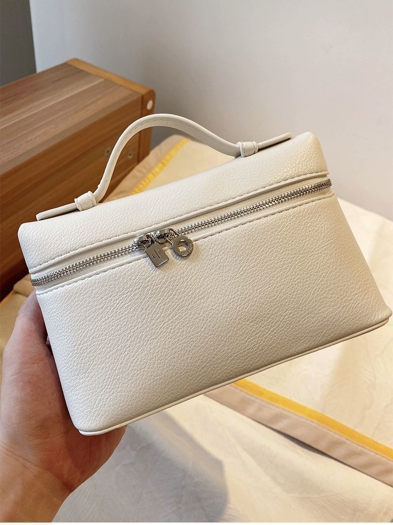 Loro Piana Extra Pocket Pouch L19 Crossbody Purse