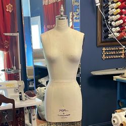 Original PGM size 8 Dress Form
