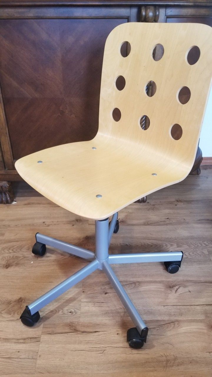 Rolling Desk Chair