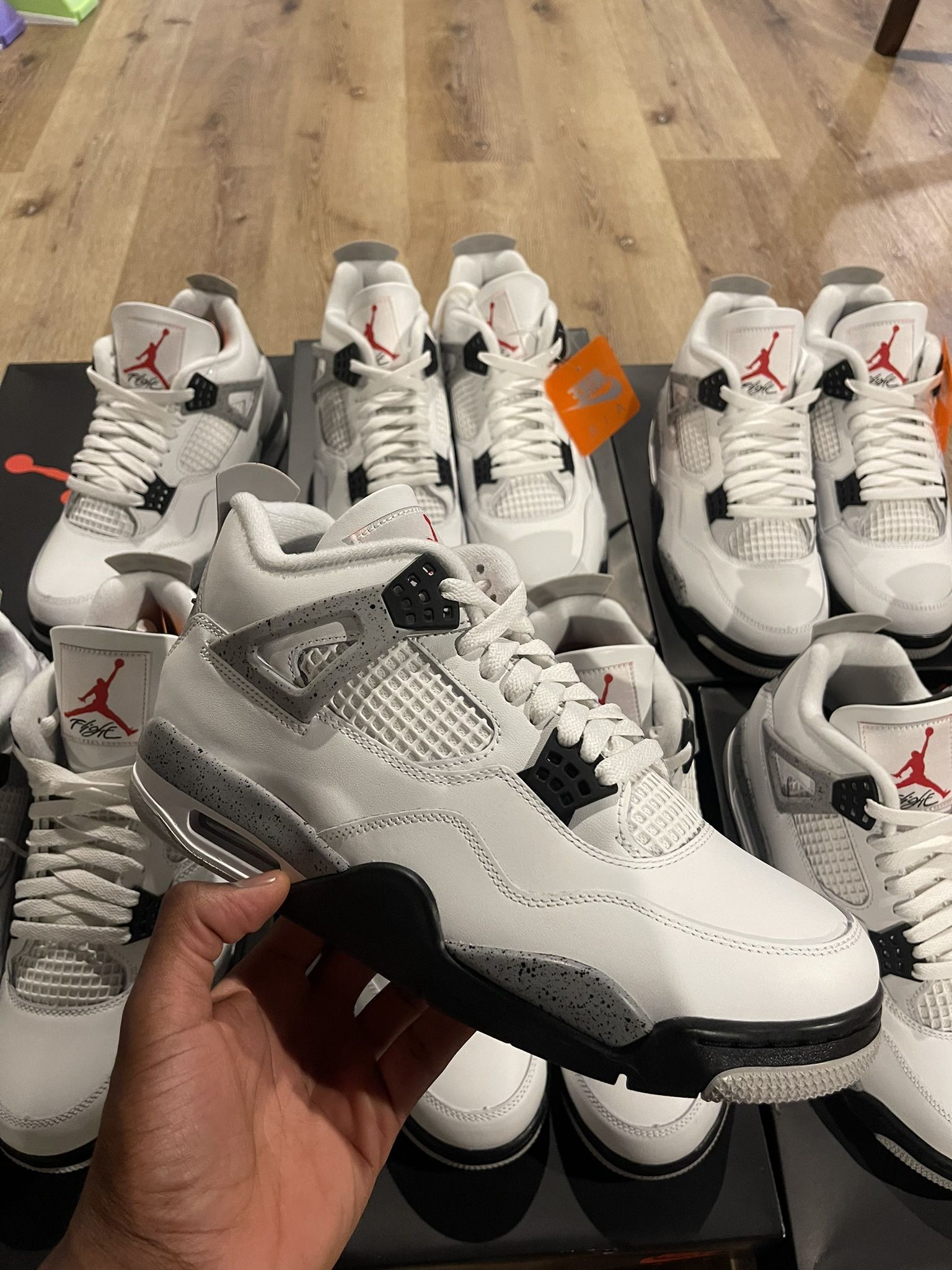 Jordan Retro 4 ‘White Cement’