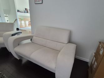 Bite leather couches.
