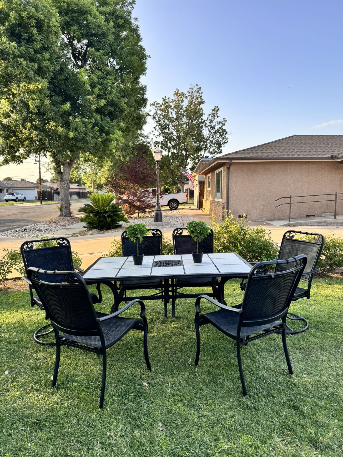 PATIO SET $400 SERIOUS BUYERS ONLY