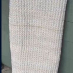 Like New 7 Foot Long 4 Feet Width White And Beige Runner Rug Moving Deal