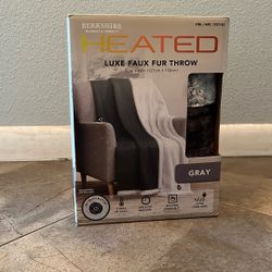 Berkshire Heated Luxe Faux Fur Throw 