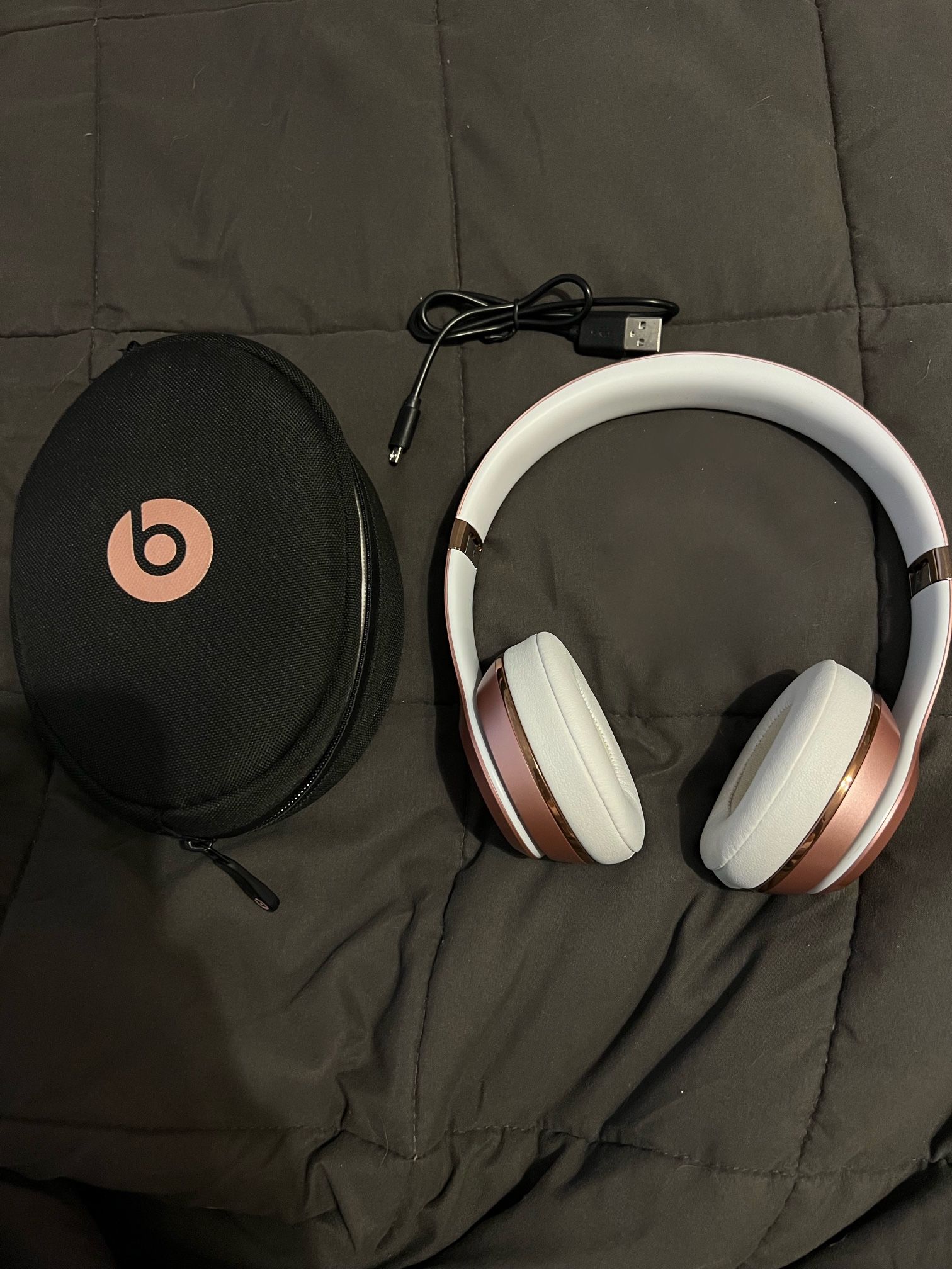 Beats Solo3 Rose Gold Headphones