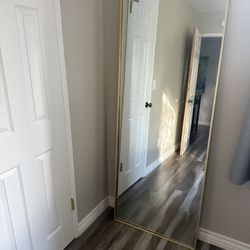 Big Beautiful Mirrow 