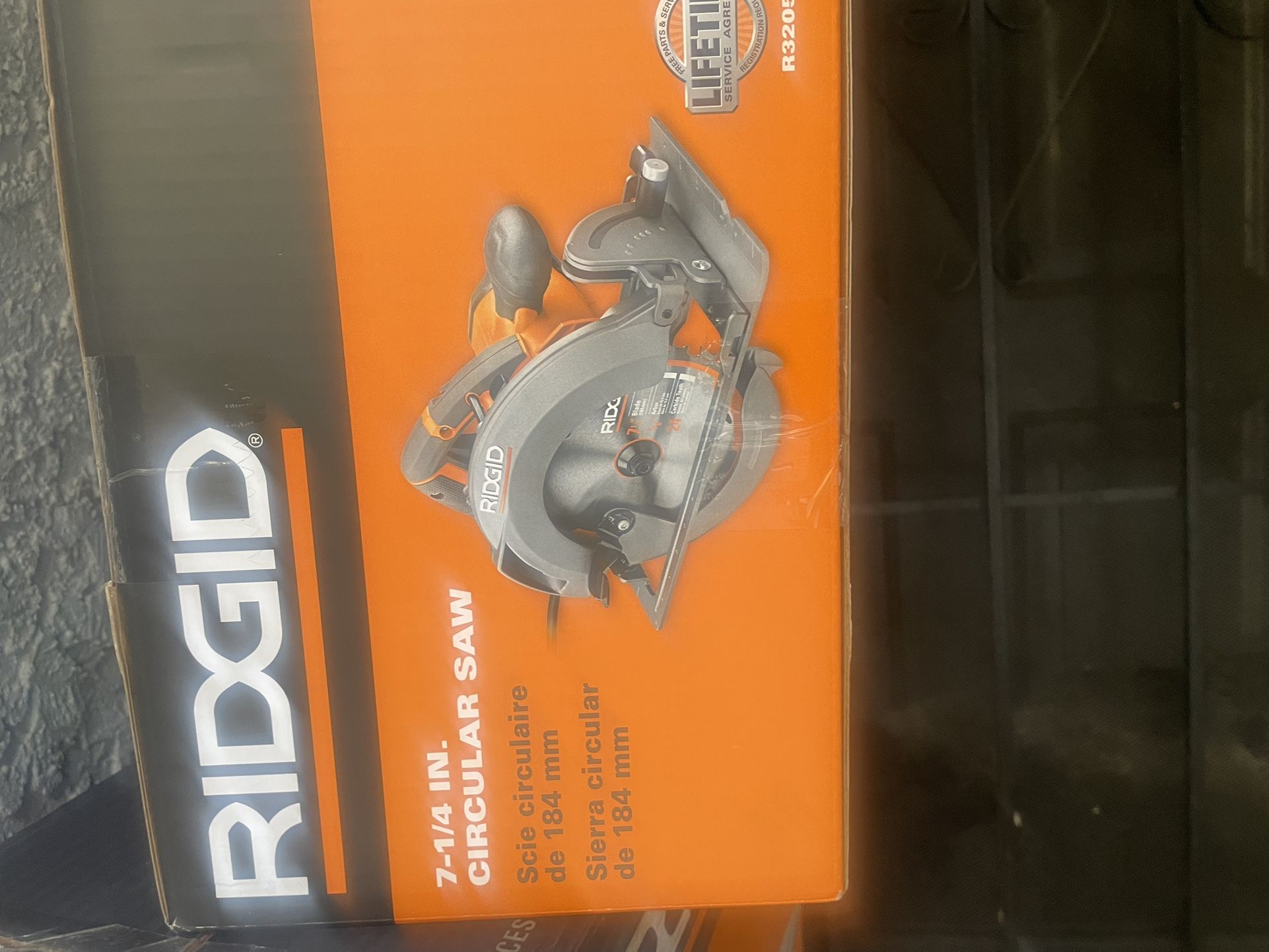 RIDGID 7-1/4 in. Circular Saw R32051