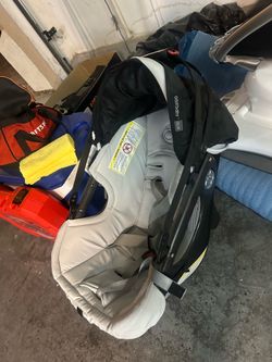 Baby crib / stroller car seat