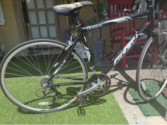 Fujit Road Bike