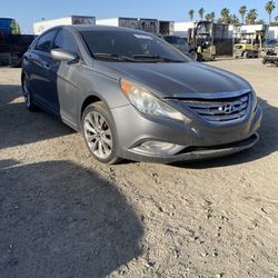 Auto Parts 2012 Hyundai Sonata 
