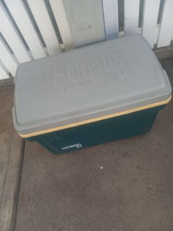 Thermos 34 Qt Cooler