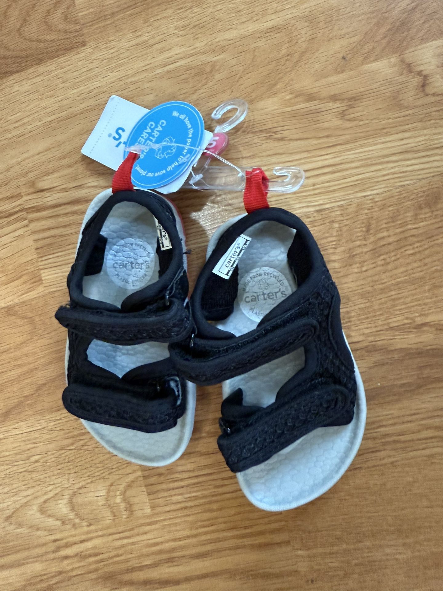 New Boys Toddler Carter’s Sz 5, 12 Sandals