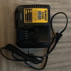 DeWalt Charger DCB115