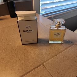 Chanel No 5 
