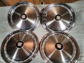 16inch HUBCAPS Cadillac ***CHROME***