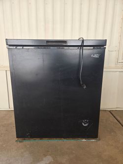Artic King Freezer Chest