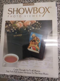 Vintage Showbox For 3 1/5 X 5  Non Digital Photos 