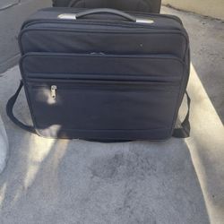 Nice Carry On Size Suitcase. Perfect Condition