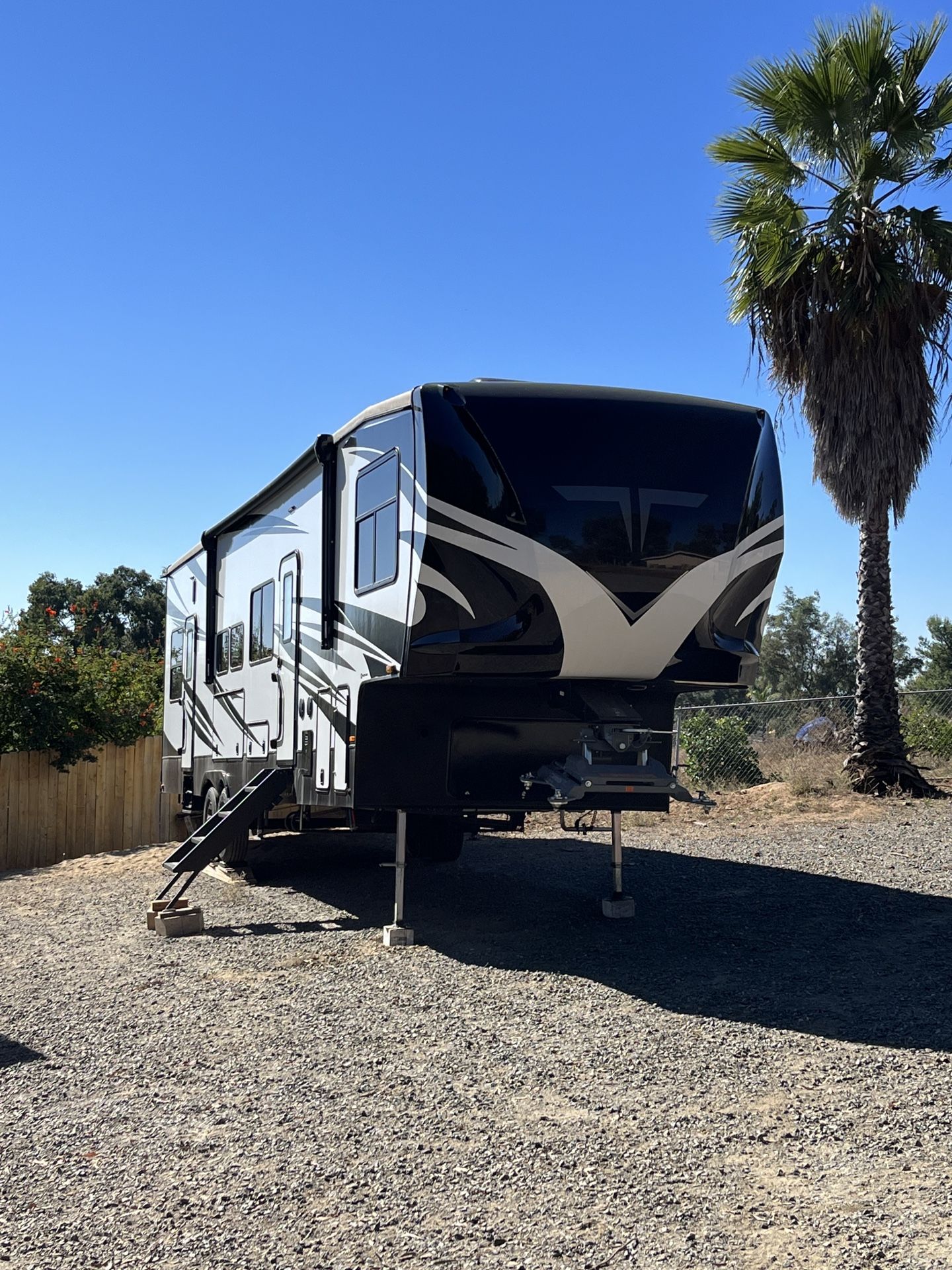 2022 Torque 371 Toyhauler