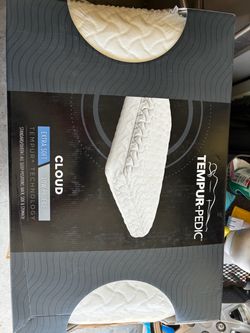 New Tempurpedic Cloud pillow
