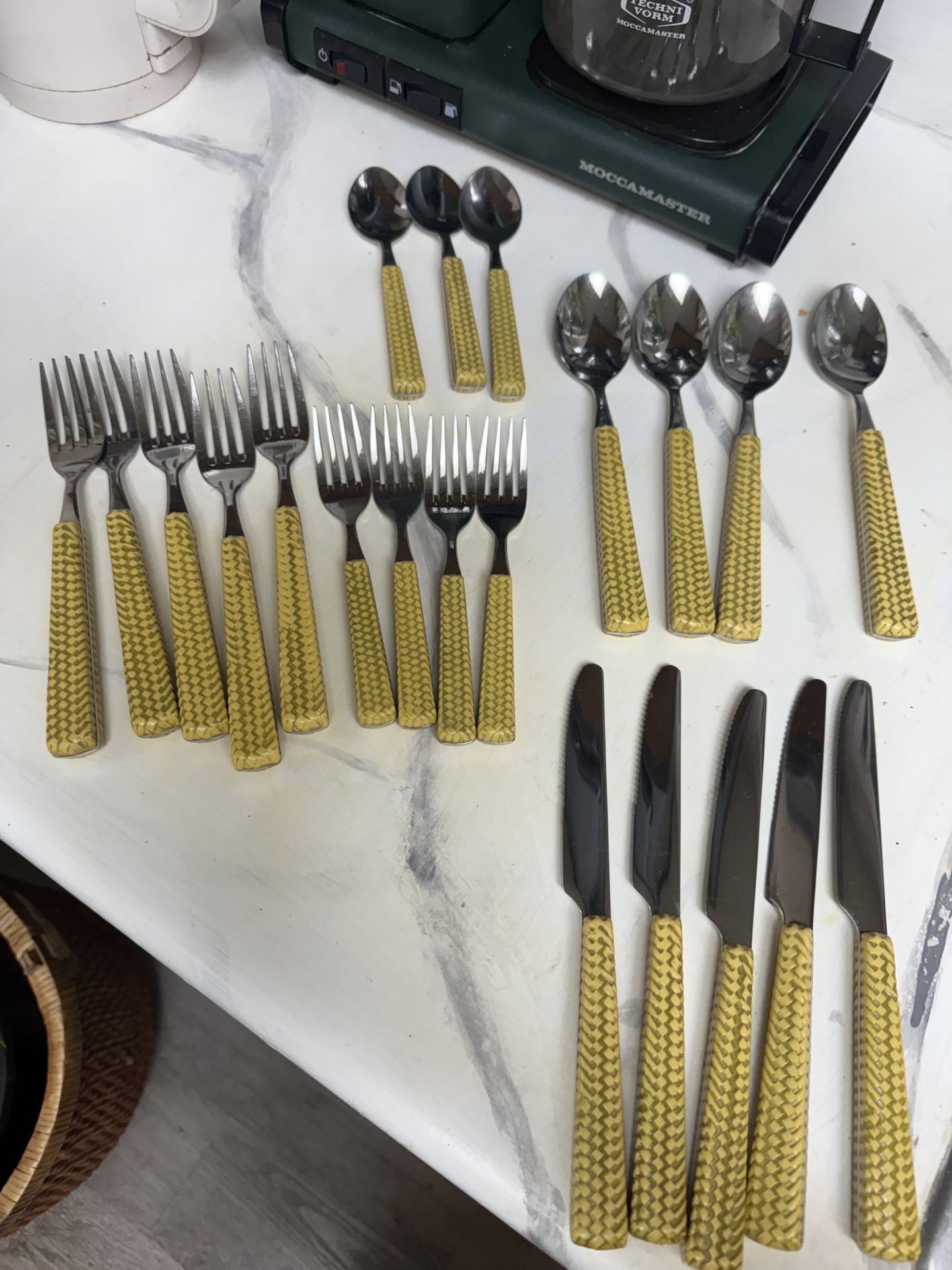 Vintage Bloomingdales safari tiki Yellow Textured Handle Cutlery Set 20 pieces Stylish cutlery set with yellow textured handles. Includes forks, kniv