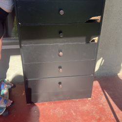 Black 5 drawer dresser 