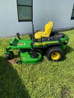 John Deere zero turn mower
