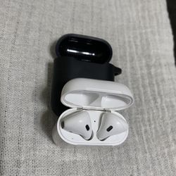 Apple AirPods 2nd Generation (With Black Silicone Case)